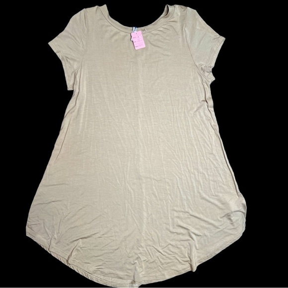 🌟NWT🌟 Super Line tunic Size Medium - Picture 1 of 1